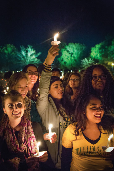 GRAND FINALE: To end the memorable evening, 500 William & Mary students surprised the guests with candles, cheers and rousing rendition of the Alma Mater and the William & Mary Hymn.