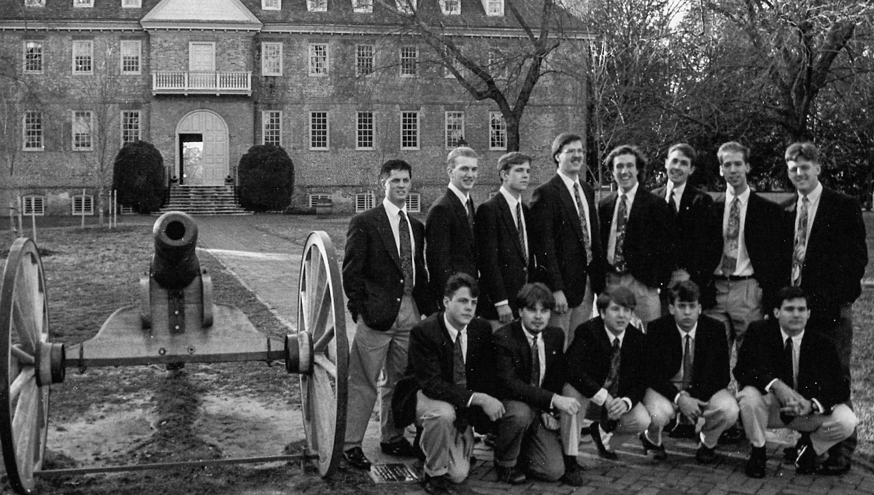 Fitch and the Gentlemen of the College pose in front of the Wren Building in 1993