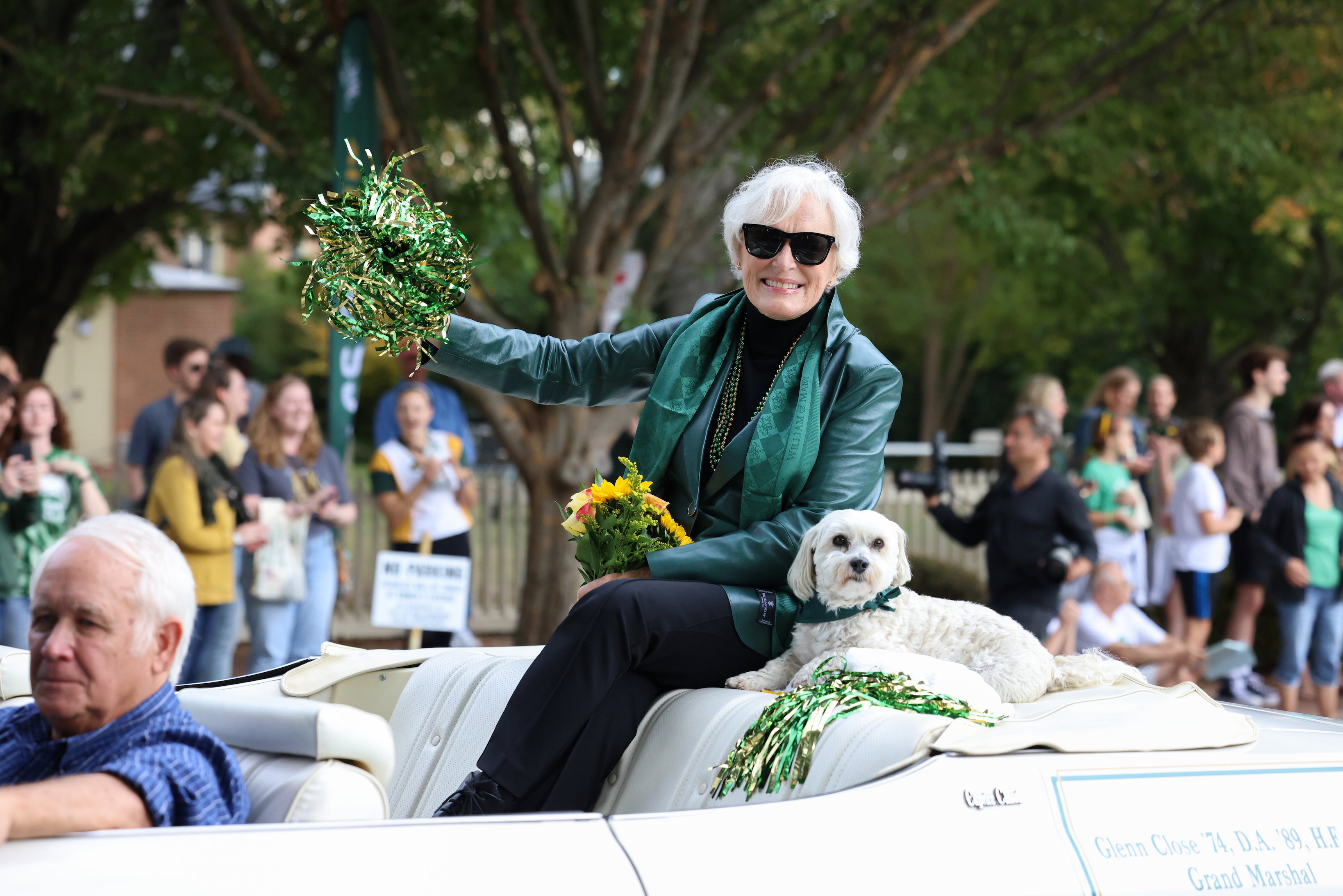 Glenn Close in Homecoming Parade